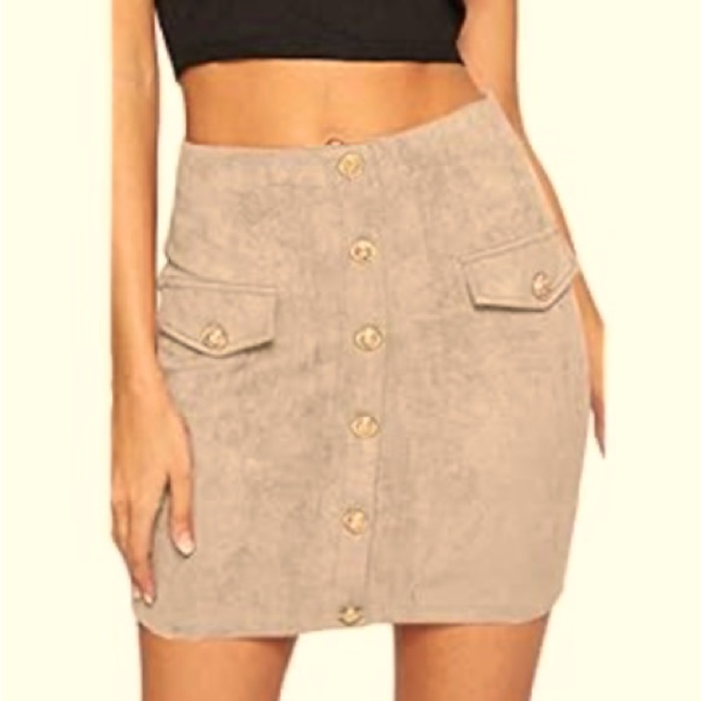 Women's Button Front Faux Suede A-line Mini Skirt with Pocket detail size Small